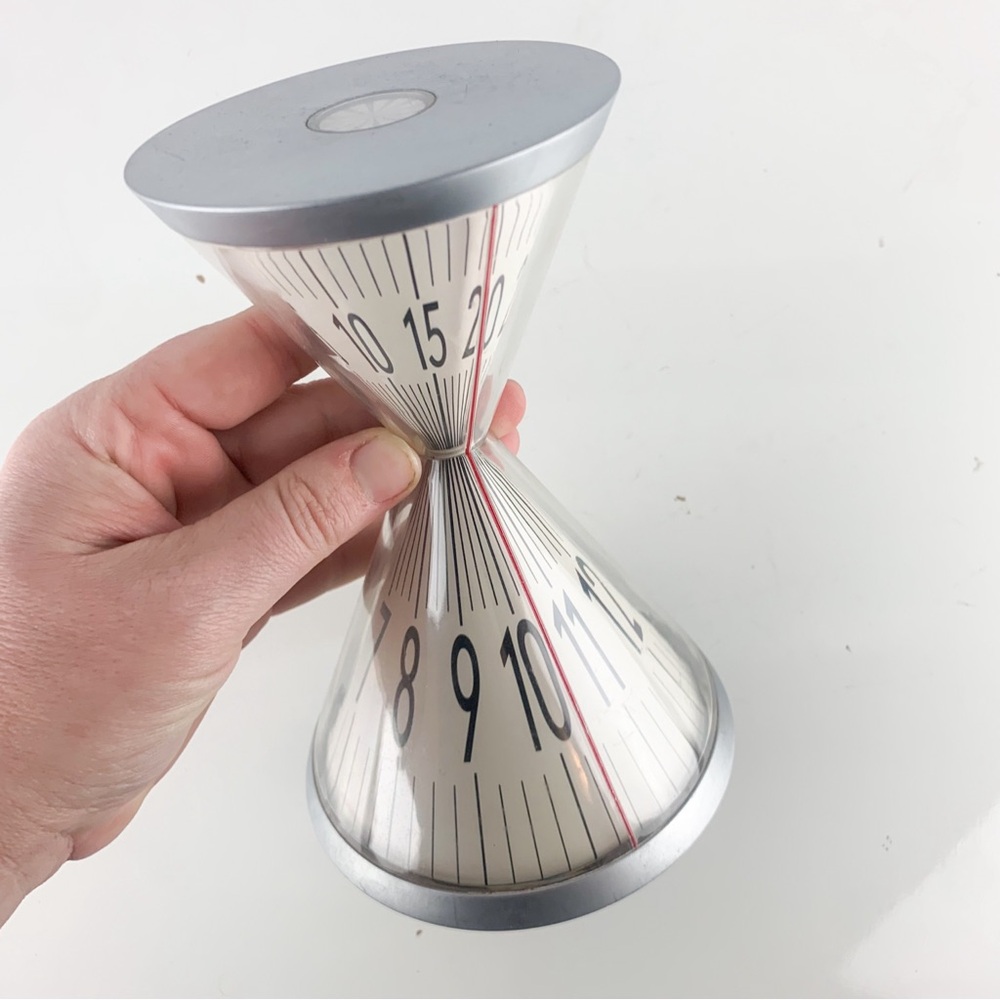 Vintage 2003 Kikkerland David Dear Hourglass Table Clock Silver Pop Art Modern